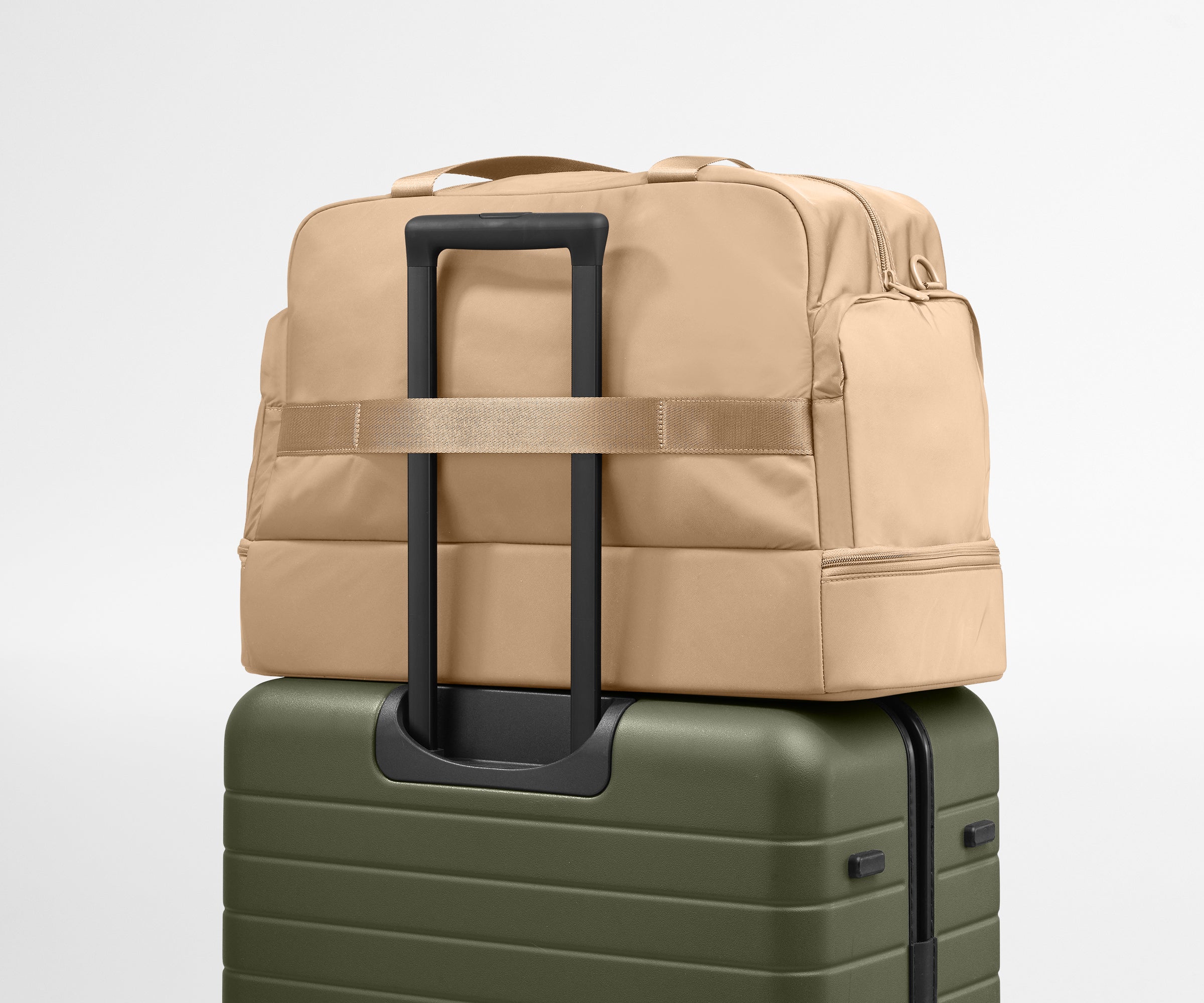 PDP_Featherlight_Weekender_Camel_07.jpg