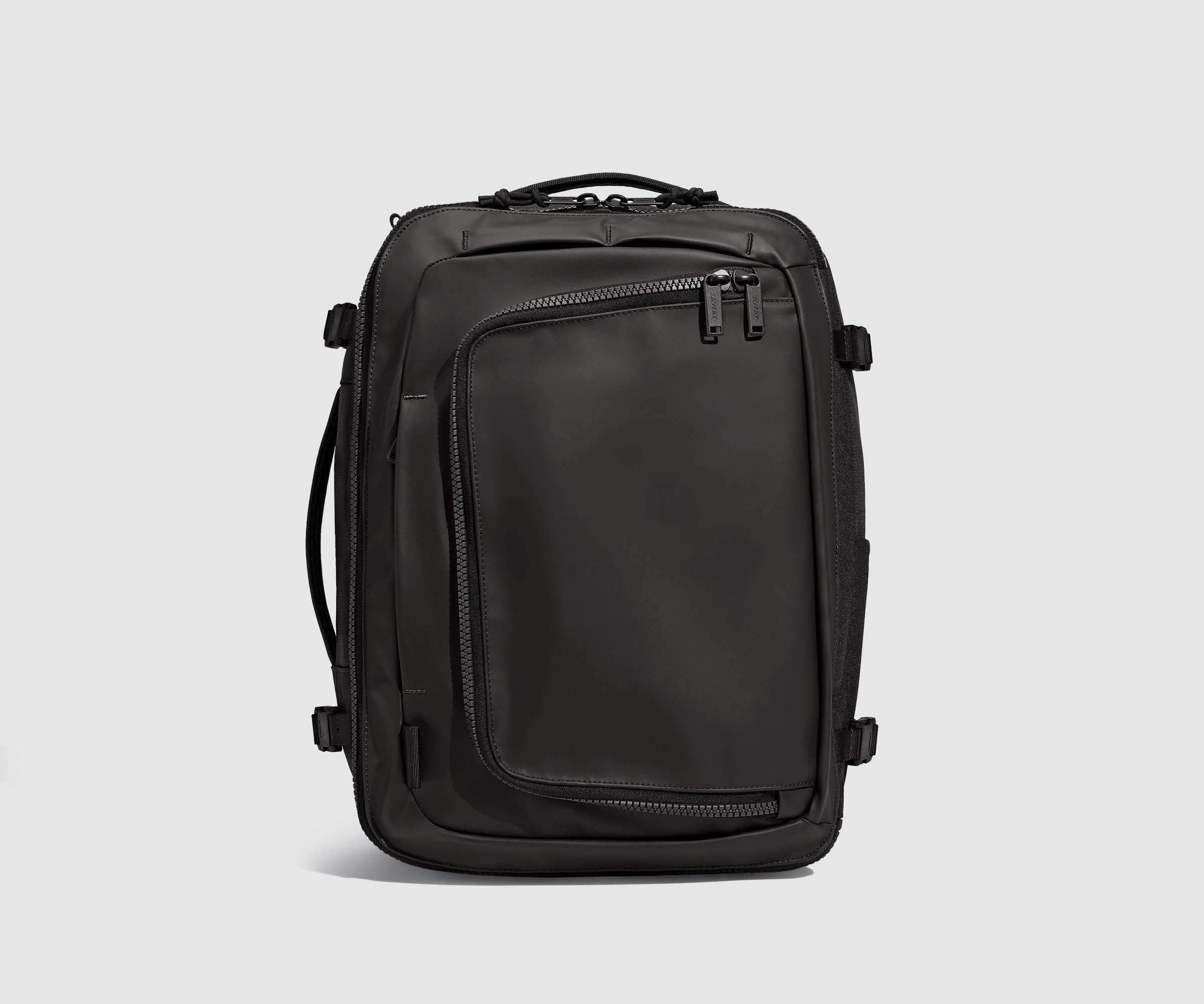 PDP_OutdoorBackpack25L_Black_Front_a30297a6-24fd-460b-8fe5-5030bd71c47c.jpg